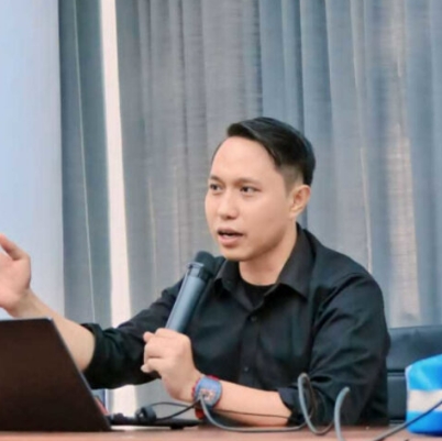 Dr. Muh. Firyal Akbar, S.IP, M.Si.