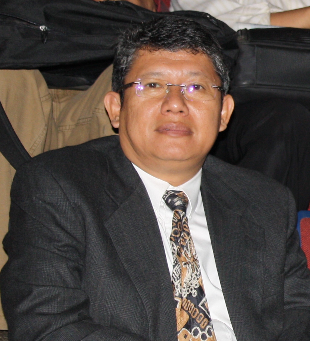 Prof. Dr. H. Thomas Bustomi